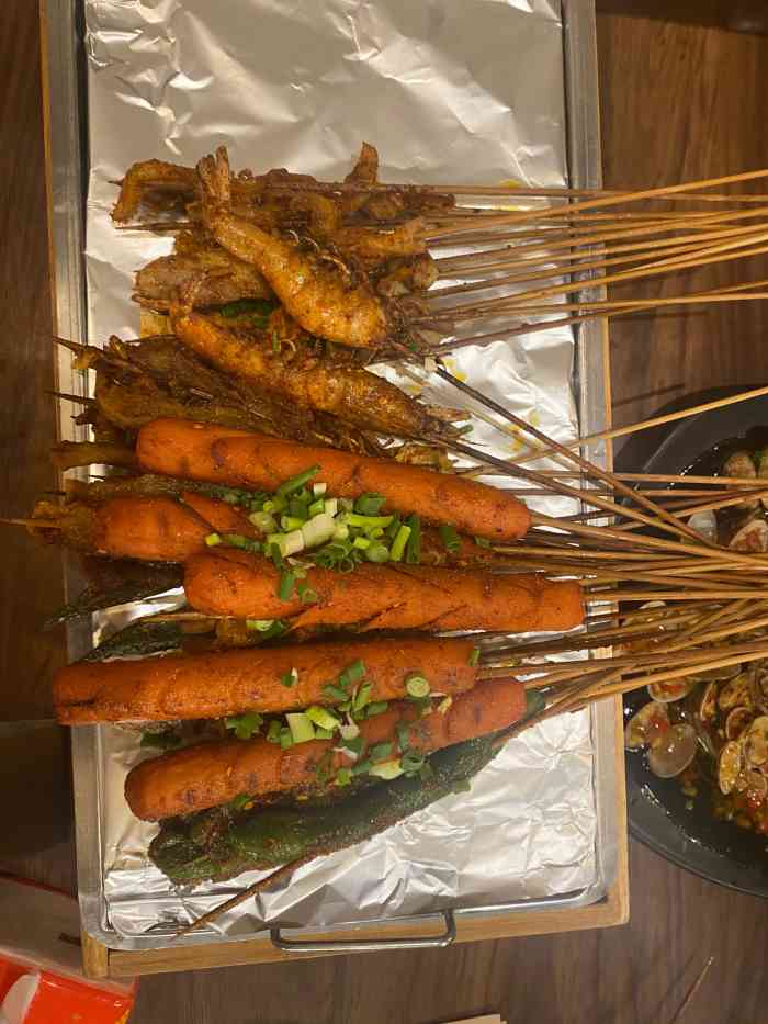 瓦烤·宜宾烧烤(天府长城店)-"加了班 没吃晚饭 就干脆吃成夜宵 这是