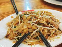 炒牛肉粿条-皮蛋弟砂锅店(总店)