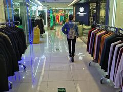 -广州壹马服装广场