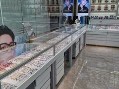 -潘多拉眼镜·蔡司依视路明月(潘家园店)