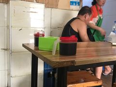 大堂-宝瑞门钉肉饼店