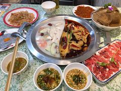 -肖婷姐大铁锅重庆火锅(南湖店)