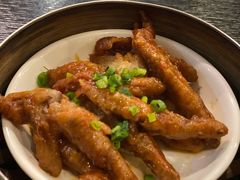 凤爪-河畔春天时尚餐厅