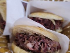 -闫家驴肉老店(华电一校店)