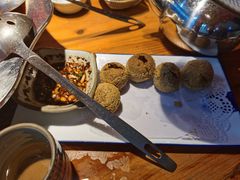 -野山舂·贵州现舂酸汤火锅(鸿通城店)