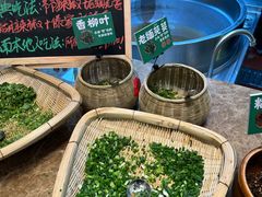 -云阿蛮云南生烫牛肉米线(奉贤路店)