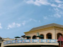 -王府井奥莱临潼小镇(临潼店)