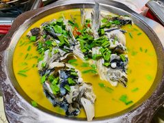 -赋石水库船头鱼红房子饭店