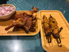 -乡村馕坑肉·烧烤·新疆菜·本地人更爱吃(阿勒泰首店)