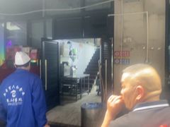 -九老汉·川渝江湖菜(合川路2店)