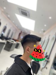 -侨治发型