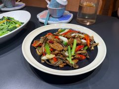 -桥边小楼·手工云南菜·古城观景小楼