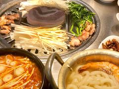 -韩聚屋韩国烤肉餐厅(新北万达店)