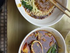 -刘国涛老杂酱(电报路店)