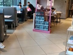-必胜客(阿诗玛店)
