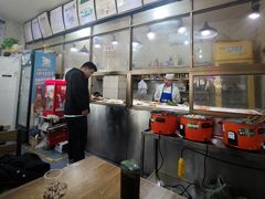 -吕记清真美食城(永兴服装街店)