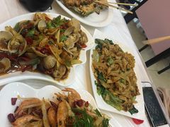 -覃记海鲜美食餐厅