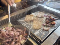 -牛里牛气· 榴莲海鲜鲜牛肉自助火锅·烤肉(横岗店)