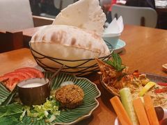 -ELI FALAFEL Lebanese&Mediterranean黎巴嫩美食(富城路店)