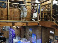 -老东镇啤酒屋海鲜加工·蒸汽海鲜·海鲜烧烤(台东店)