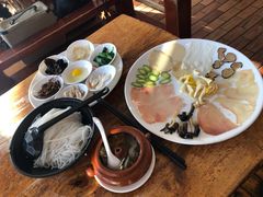 -桥香园云南过桥米线(金马碧鸡店)