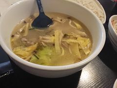 刀切牛肉米线-陳生記米线·始于1989(武林店)
