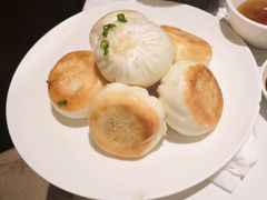 芝麻葱香生煎包-万龙洲海鲜(大兴绿地缤纷城店)