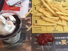 -麦当劳(宝山大厦店)