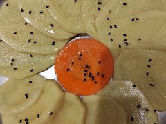 -山野的朋友露营炭火烤肉