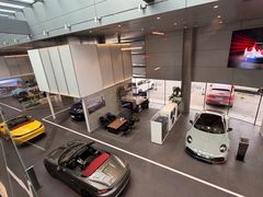 -上海浦东保时捷中心