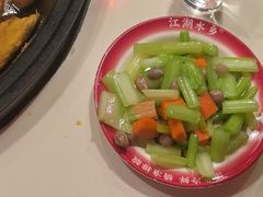 -江湖水乡铁锅炖魚(周庄嘉园店)