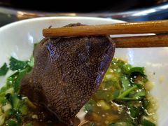 屠场鲜毛肚-洞府防空洞老火锅(解放碑总店)