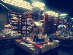 -西西弗书店&矢量咖啡(凯德晶萃广场店)