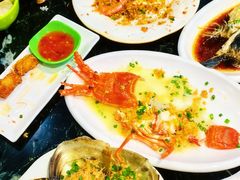 -小海豚•老字号海鲜餐厅(天涯店)