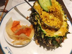 菠萝海鲜炒饭-美奈小馆·越南料理(中航城君尚购物中心店)