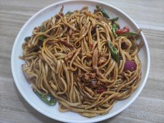 -洪姐川菜东北菜铁锅炖(天生丽街店)