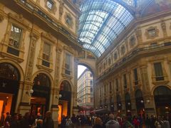 -文艺复兴百货(米兰大教堂广场店)