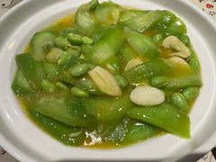 金汤青豆焖丝瓜-酒肆浅葱•烧烤•龙虾•排档(卓悦intown店)