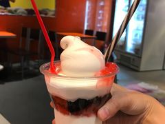 水蜜桃芭菲-DQ·蛋糕·冰淇淋(湖景东路店)