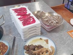 -罗二娘·鲜切牛自助火锅(罗湖东门步行街店)