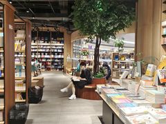 -覔书店(壹方城店)