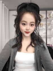 -红馆妆造(中央大街店)