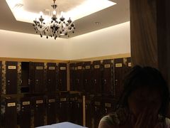 -秦皇国际大酒店健身中心