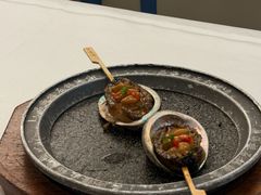 金奖石锅大连鲍-品海楼·大连海胆锅贴馆(东港店)