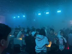 -AMS CLUB