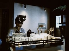 -Metal hands·铁手咖啡