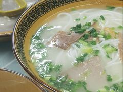 -肇兴特色牛肉粉