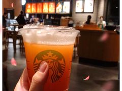 -星巴克(南通凤凰文化广场店)