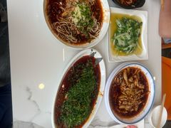 -洪平血旺椒麻鸡雅鱼饭店(熊猫大道店)