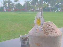 -三亚亚龙湾瑞吉酒店·宴悦Driftwood·游水海鲜·牛排·草坪·私人定制
